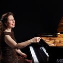 La pianista Angela Hewitt interpreta piezas de Bach junto a la OEx en Badajoz y Cceres