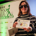 La ONCE nombra a Mara Antonia Pinilla como su mejor vendedora en Extremadura durante 2024