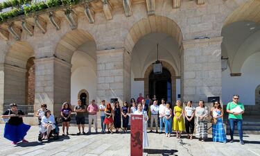 Ayuntamiento Cáceres muestra su repulsa por asesinatos mujeres víctimas violencia machista
