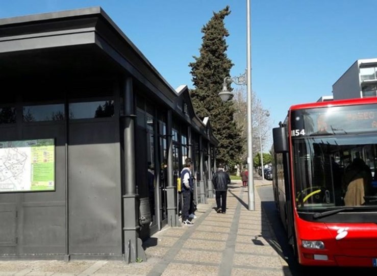 Los usuarios del autobs urbano caen en agosto un 373 en Extremadura hasta los 383000