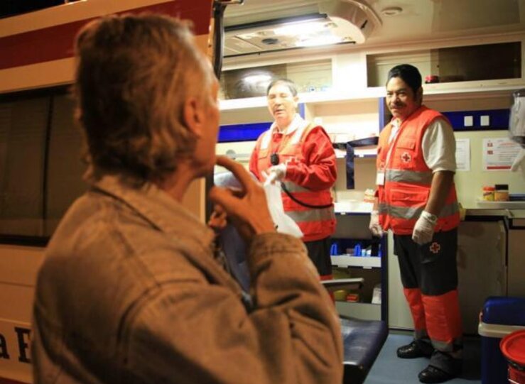 Cruz Roja refuerza la atencin a personas sin hogar en Extremadura ante llegada del fro