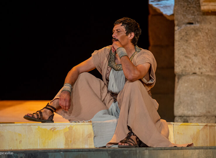 Daniel Holgun Es muy apetecible subirse al Teatro Romano con la historia de Hipatia