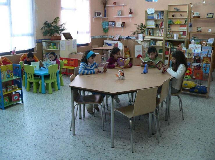 Junta otorga 152000 euros para adscripcin de centros a la Red de Bibliotecas Escolares 