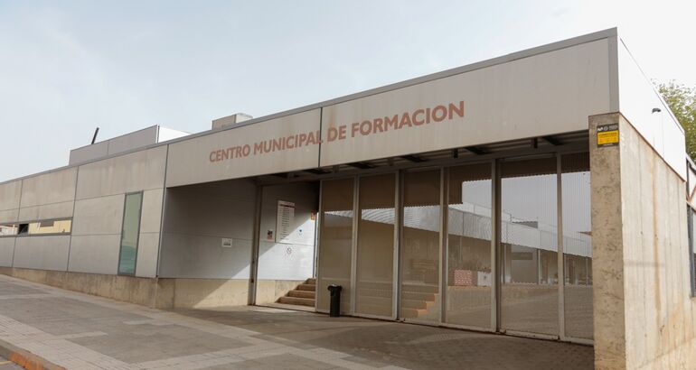 Centro Local de Idiomas de Aupex en Mérida abre periodo matriculación