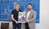 Dibujantes harn un cmic gigante en Badajoz dentro de la Salita del Cmic y la Ilustraci