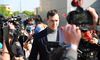 David Snchez sale de declarar de Juzgados de Badajoz rodeado de periodistas y policas