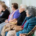 La msica llega a los talleres de empoderamiento femenino en centros de mayores de Mrida 