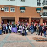 Miembros CCOO invitan a los hombres a tirar a papelera diferentes violencias machistas