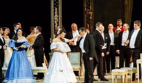 Orquesta y Coro de pera Nacional de Moldavia representa La Traviata de Verdi en Badajoz