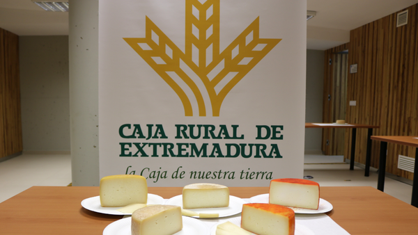 Radar Criticar traducir Abierta convocatoria V Edición Premios Espiga Quesos DOP de Caja Rural de  Extremadura
