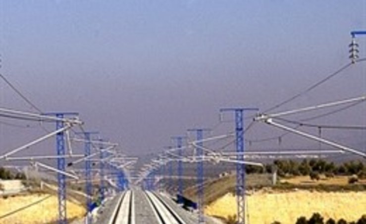 ADIF adjudica proyectos y tramitacin ambiental para electrificar tramo PuertollanoMrida