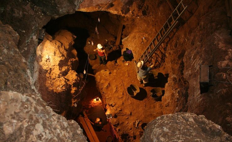 Fundacin Atapuerca colabora en el estudio de la cueva de San Ana en Cceres