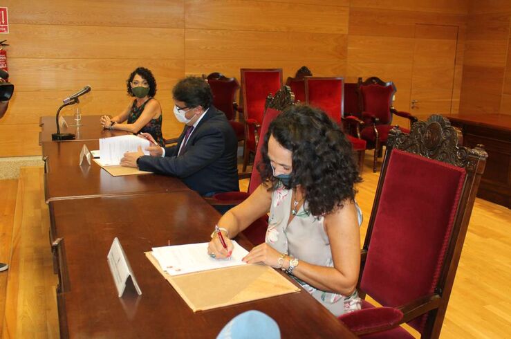 Junta y TSJEx firman un protocolo de mediacin familiar para toda la provincia de Cceres
