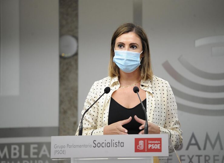 El PSOE apela al consenso para buscar soluciones y el PP ve una Junta ausente
