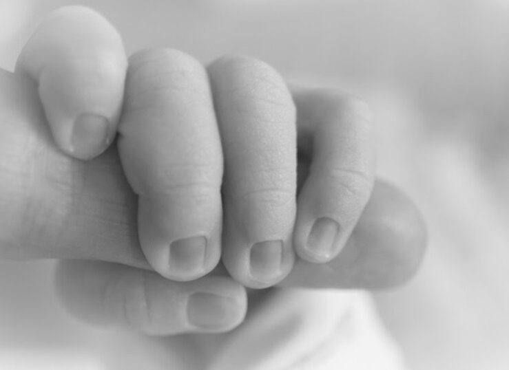 Una nia de Badajoz llamada Alba es el primer beb nacido en Extremadura en 2022