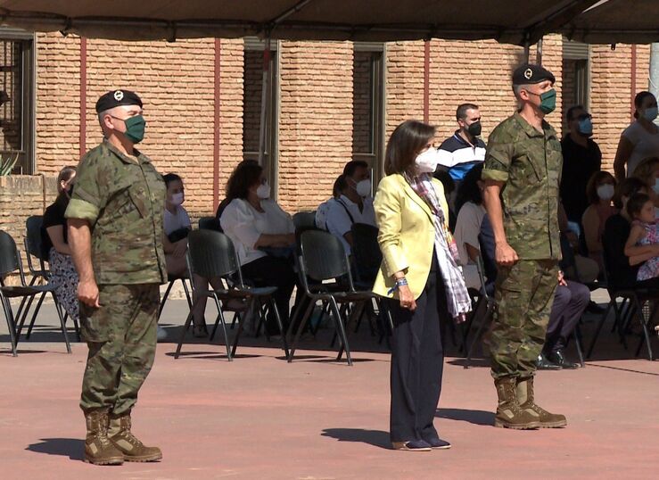 La ministra de Defensa visita la Brigada Extremadura XI en Base General Menacho en Btoa