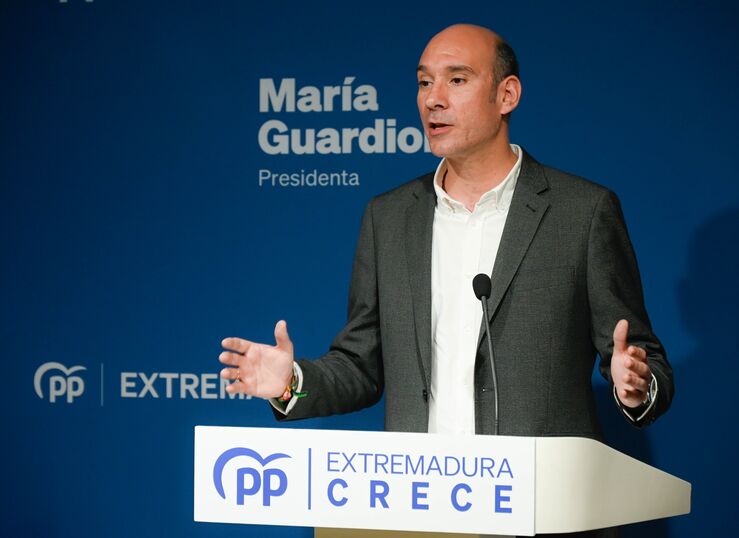 PP pide a Gallardo que hable sobre el escndalo que involucra al PSOE en cooperacin