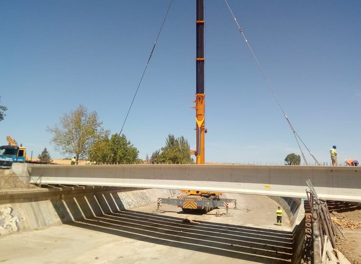 Arrancan los trabajos del nuevo puente sobre el Albarregas en Mara Auxiliadora de Mrida