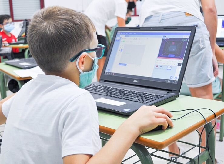 Catorce aulas en Extremadura pasan a formacin online por casos entre alumnado o docentes