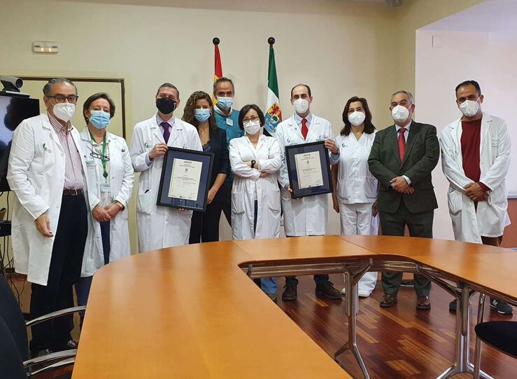 Certificados unidad de Nutricin y Servicio de Farmacia del Hospital Universitario Badajoz