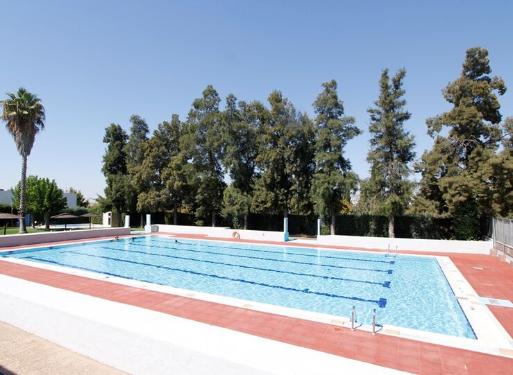Abierto el plazo para solicitar el abono para las piscinas municipales de verano en Mrida