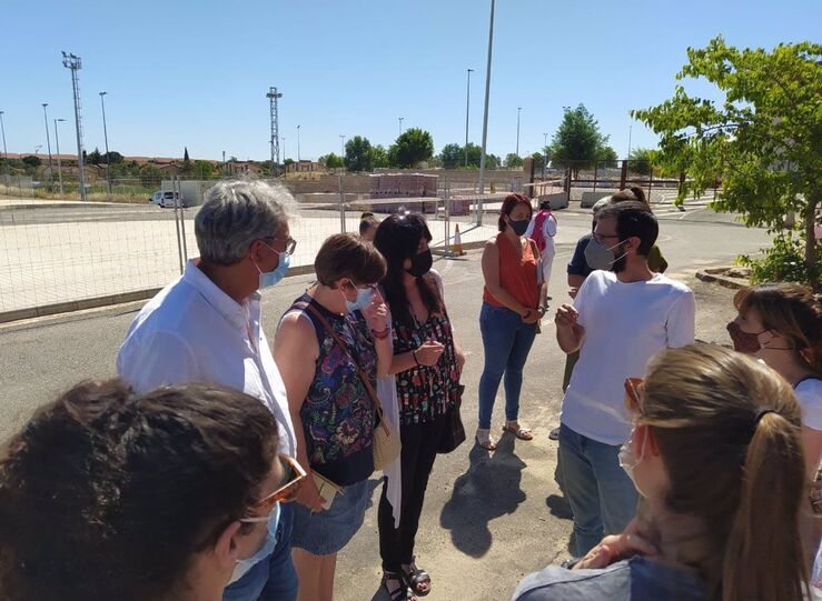 Unidas por Extremadura visita Feafes Cceres y pide a Vergeles que intervenga