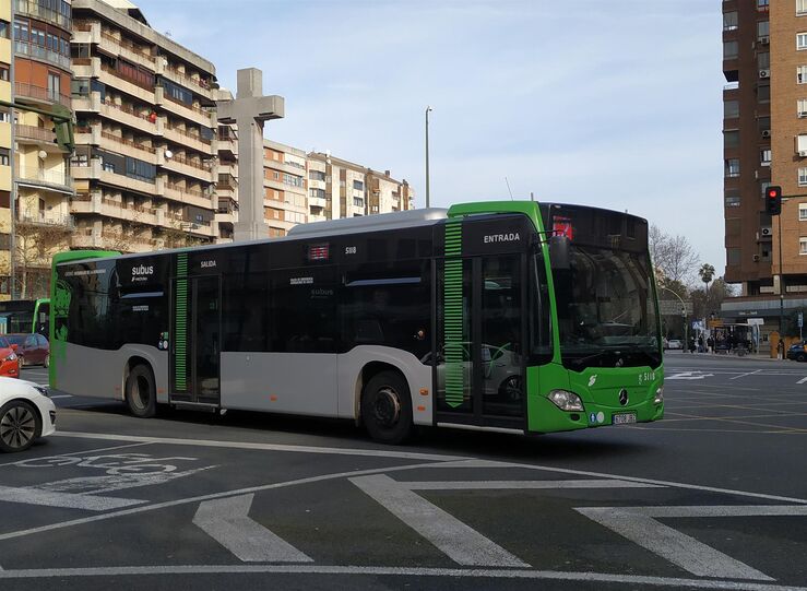 Los usuarios del autobs urbano subieron en septiembre un 232 en Extremadura