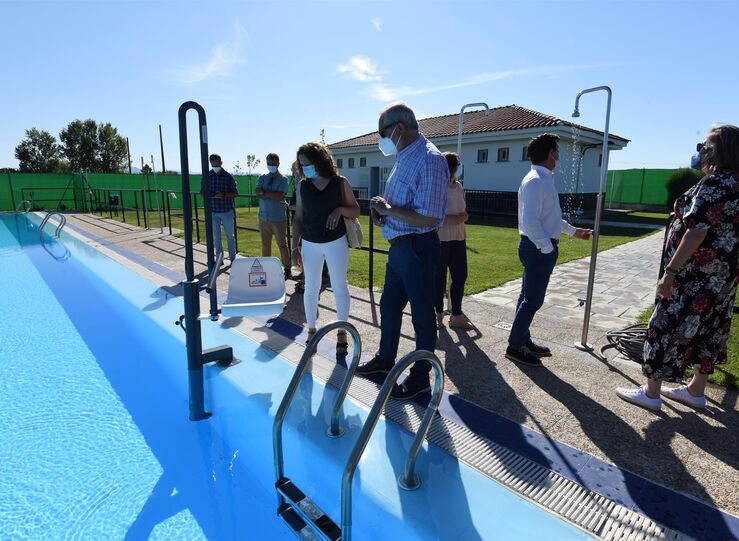 Aldehuela del Jerte disfruta ya de su piscina municipal despus de 18 aos en obras