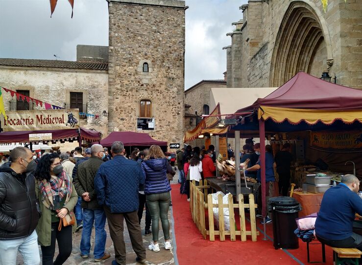 Ayuntamiento Cceres pide implicacin hostelera para que Mercado Medieval sea el mejor