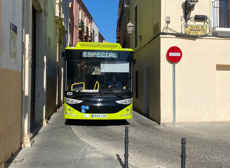 Badajoz contar con servicio especial de autobuses en Carnaval en pedanas y Cerro Gordo