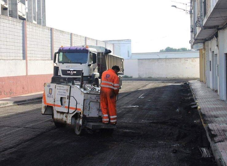El Ayuntamiento de Mrida adjudica un nuevo plan de asfaltado por ms de 300000 euros