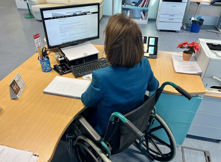 Empresas extremeas podrn recibir hasta 10000 euros contratar a persona con discapacidad