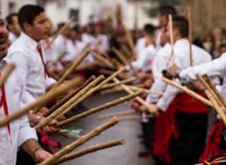 Las danzas centenarias de San Antn en Peloche y San Blas en Garbayuela llegan a Fitur