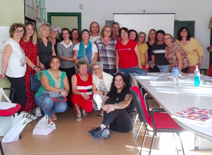 Fademur Extremadura estudia estado y necesidades de asociaciones de mujeres rurales