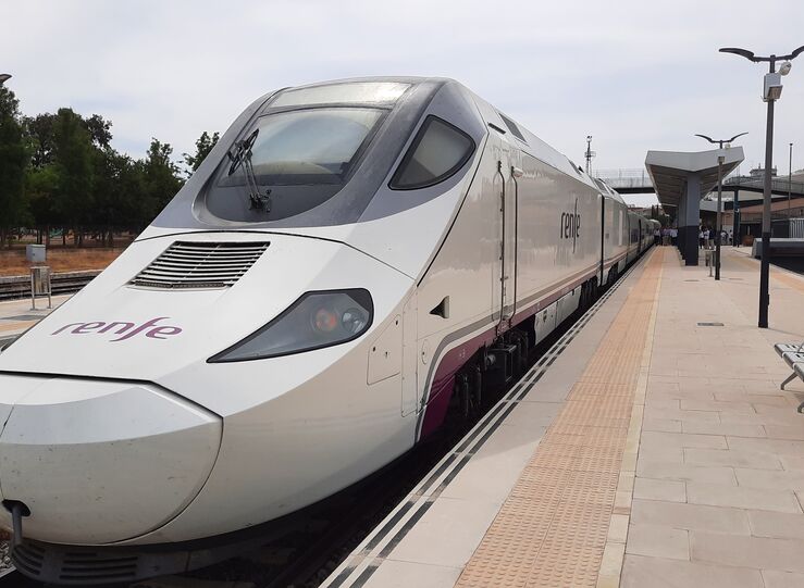 Servicios de tren que conectan Extremadura con Ciudad Real sern cubiertos con autobuses 