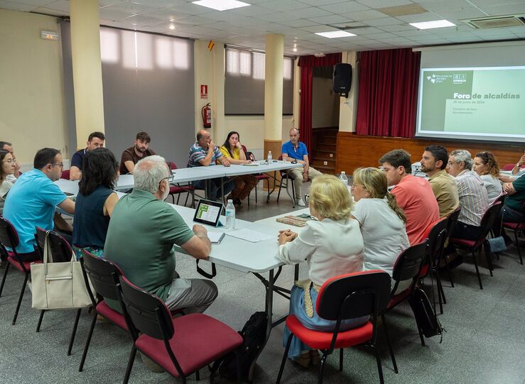 Los municipios de VilluercasIboresJara acuerdan crear el Foro Joven del Geoparque