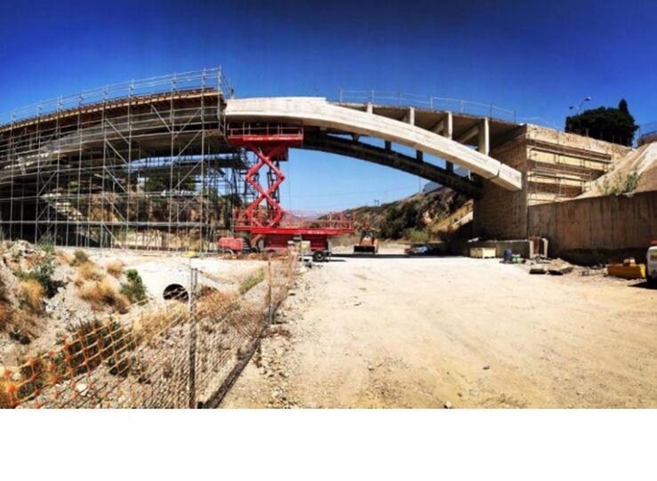 Licitado mantenimiento puentes pasarelas o pasos peatonales de red carreteras extremeas