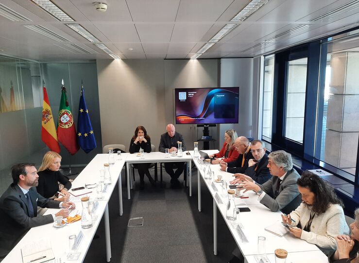 Junta explora nuevas vas de colaboracin en sector turstico con Alentejo y Centro Luso