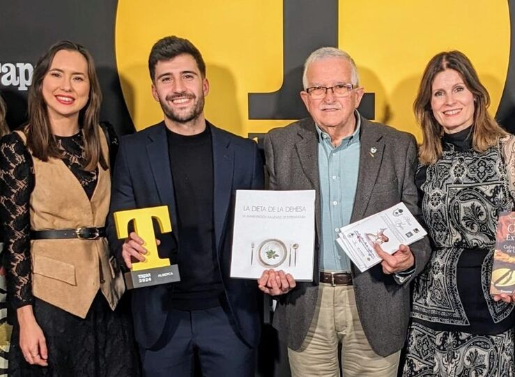 La gastronoma extremea se promociona en la gala de Premios T de Oro de la Revista Tapas