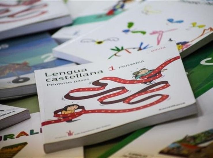 Aprobado reglamento sobre prstamos libros de texto y material escolar en Extremadura