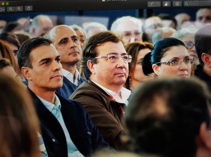 Vara participa en acto de la nueva campaa del Gobierno de la Gente  con Pedro Snchez