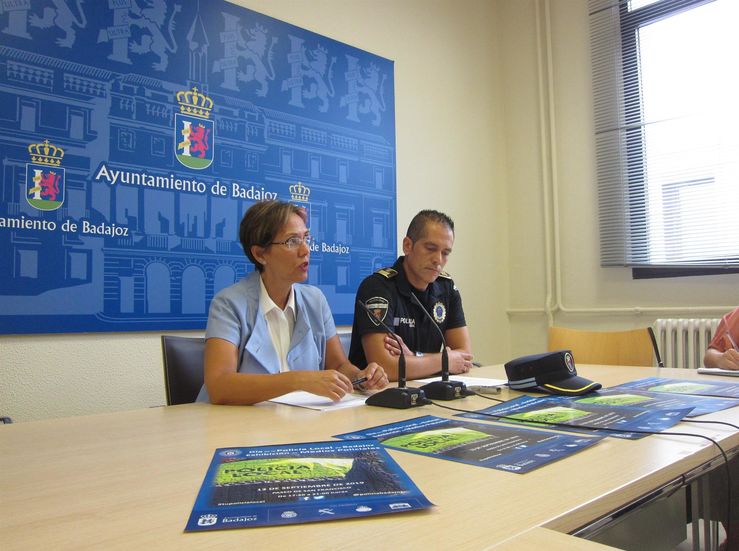 Fuerzas y Cuerpos de Seguridad protagonizan en Badajoz una exhibicin de medios policiales