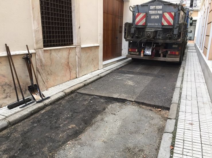 Ayuntamiento de Cceres pone en marcha la segunda campaa de asfaltado