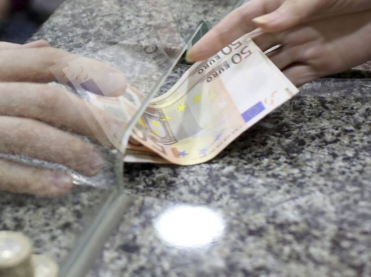 Extremadura registra en el primer semestre de este ao un dficit de 110 millones