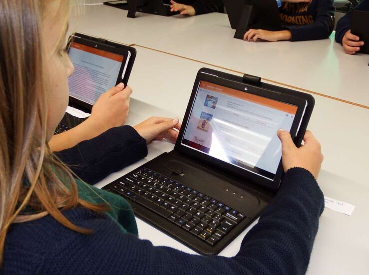 El Gobierno extiende el programa Educa en Digital a toda Espaa 