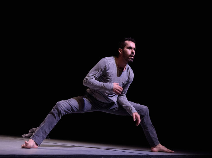 El bailarn Daniel Abreu protagoniza en Mrida el espectculo En la naturaleza