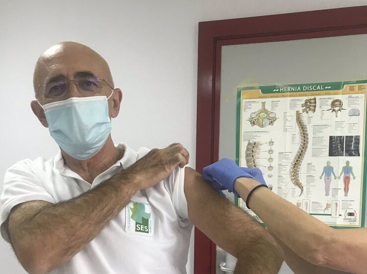 Colegio de Mdicos de Cceres insta a poblacin y sanitarios a vacunarse contra la gripe