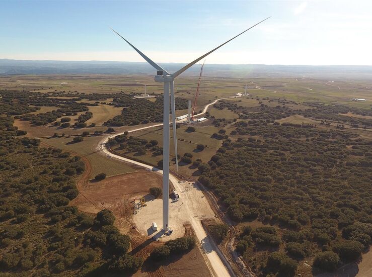 Planta fotovoltaica Endesa en Extremadura suministra totalmente renovable durante 10 aos