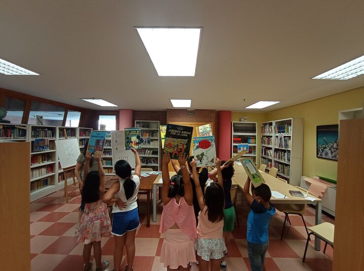 El taller Los viajes de Tintn por Mrida sigue realizndose en la Biblioteca Municipal