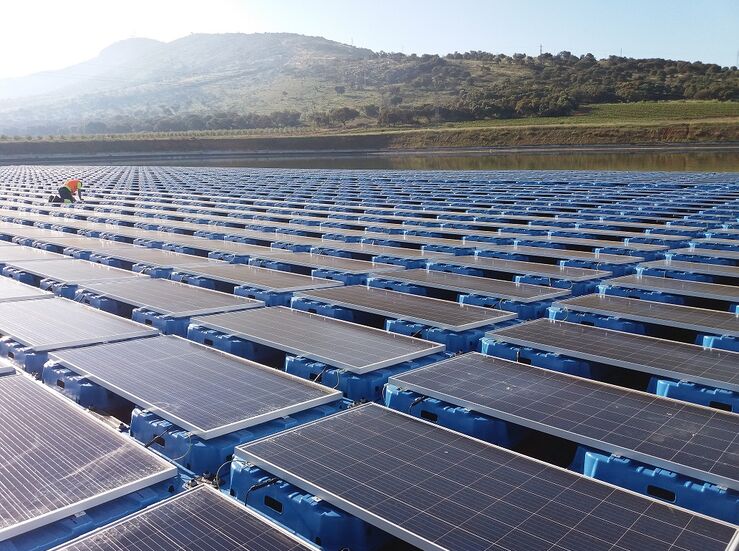 Extremadura se mantiene como lder en potencia solar fotovoltaica instalada